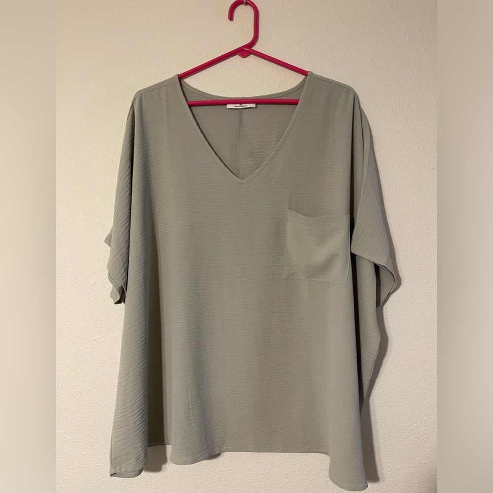 Zenana Oversized V-Neck Pocket Top Light Green